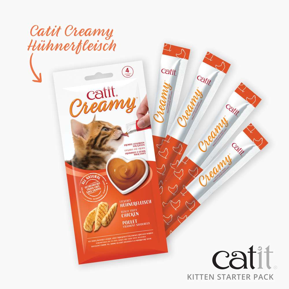 Geöffnete Verpackung "Catit Creamy Huhn", aus der 4 Tuben mit Leckerli-Creme herausschauen.